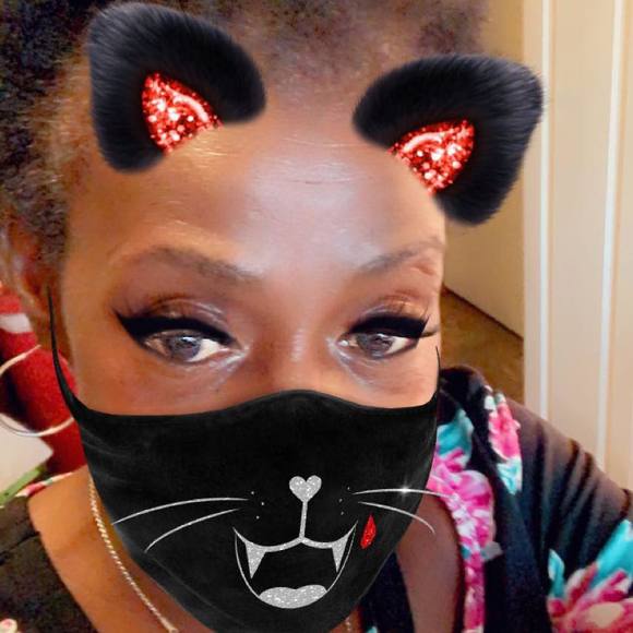 Meet your Posher, Phyllis - Picture 1 of 1